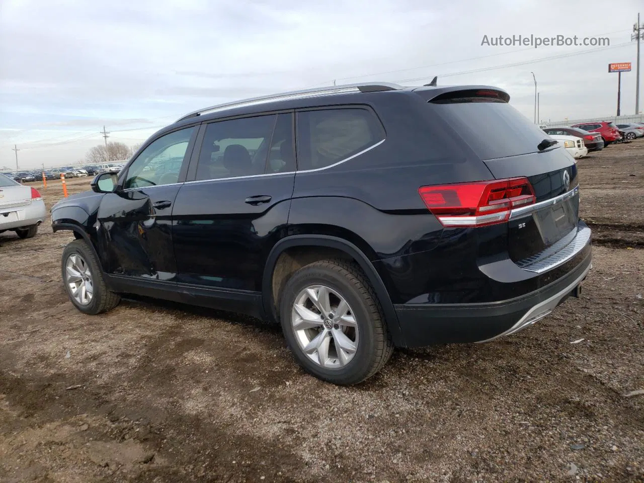 2018 Volkswagen Atlas Se Черный vin: 1V2LR2CA2JC586217