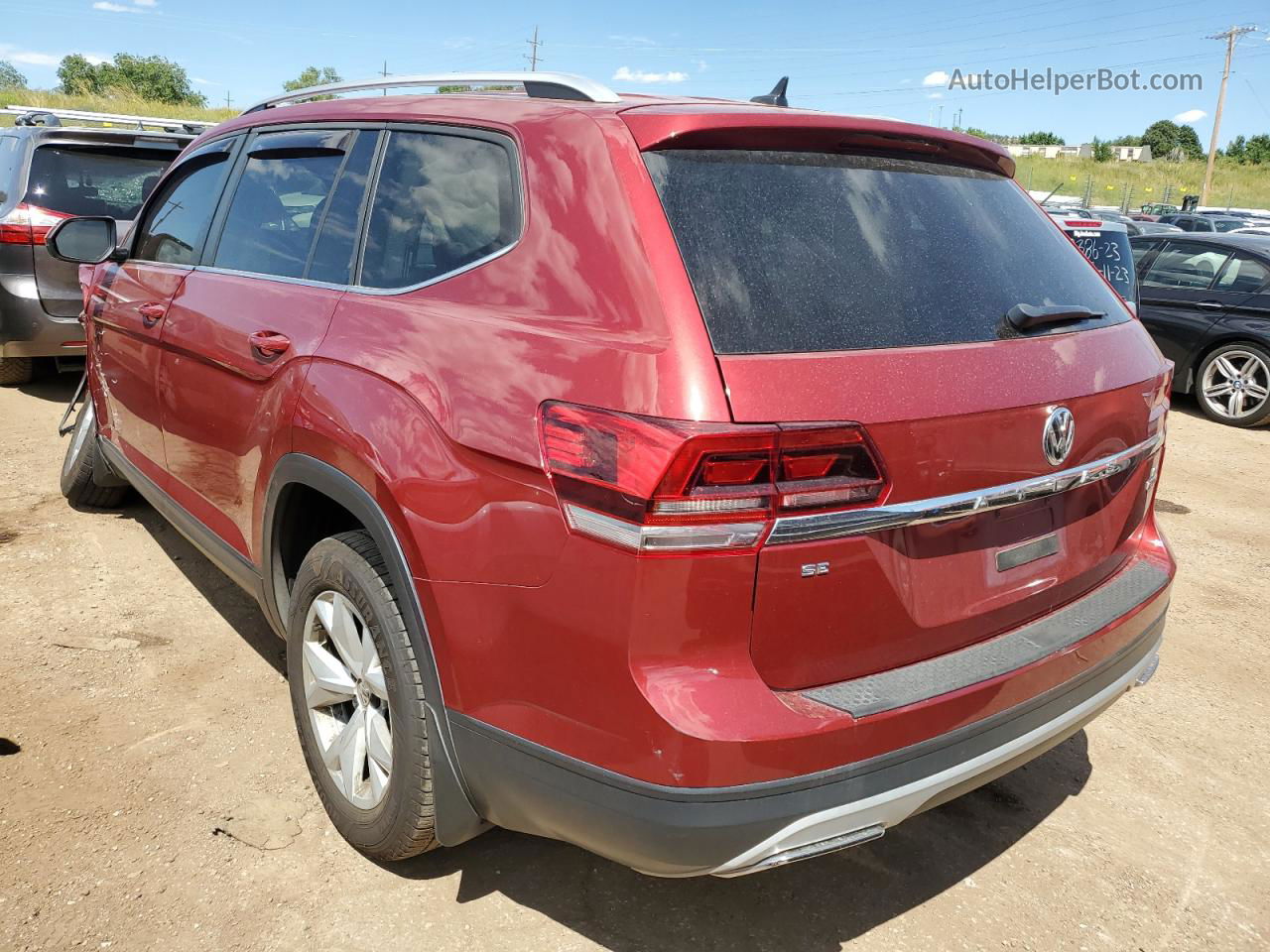 2018 Volkswagen Atlas Se Red vin: 1V2LR2CA6JC555097