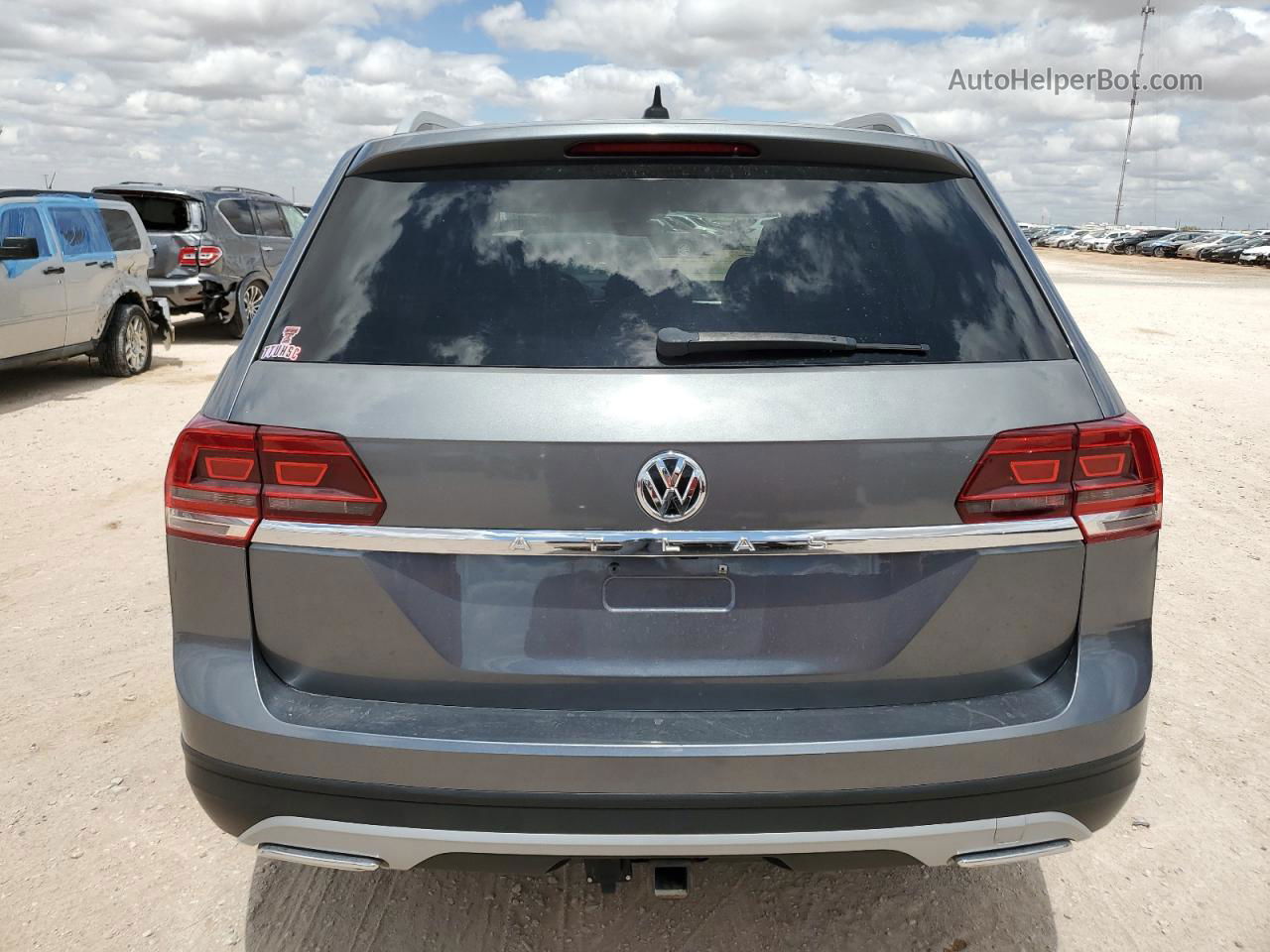2018 Volkswagen Atlas Se Gray vin: 1V2LR2CA7JC541385