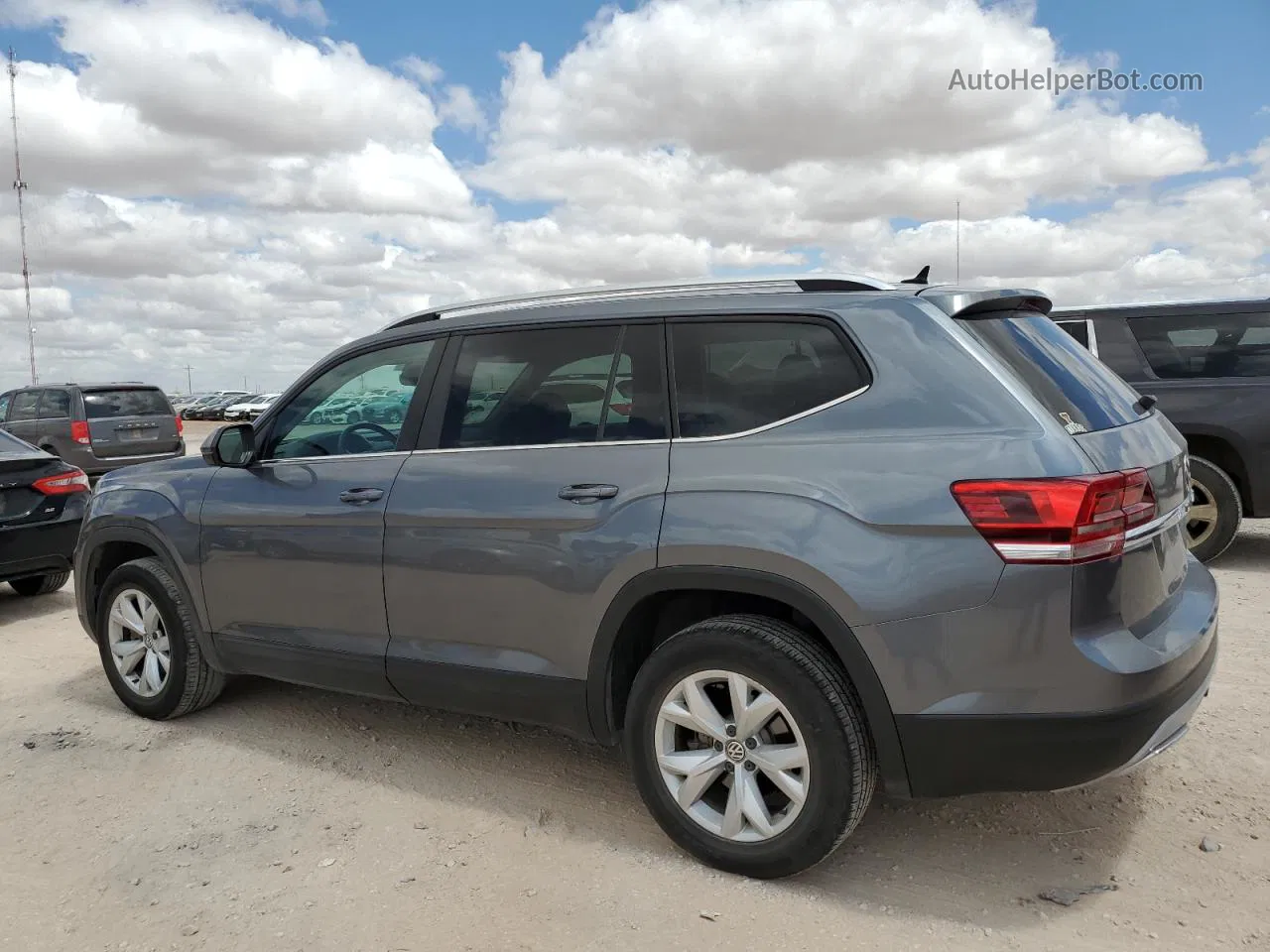 2018 Volkswagen Atlas Se Серый vin: 1V2LR2CA7JC541385