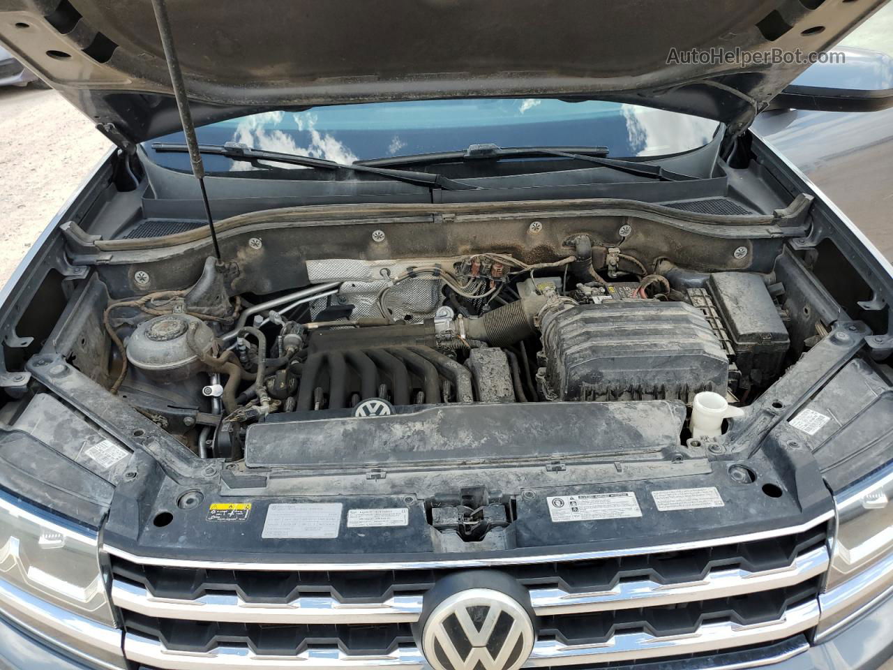 2018 Volkswagen Atlas Se Серый vin: 1V2LR2CA7JC541385