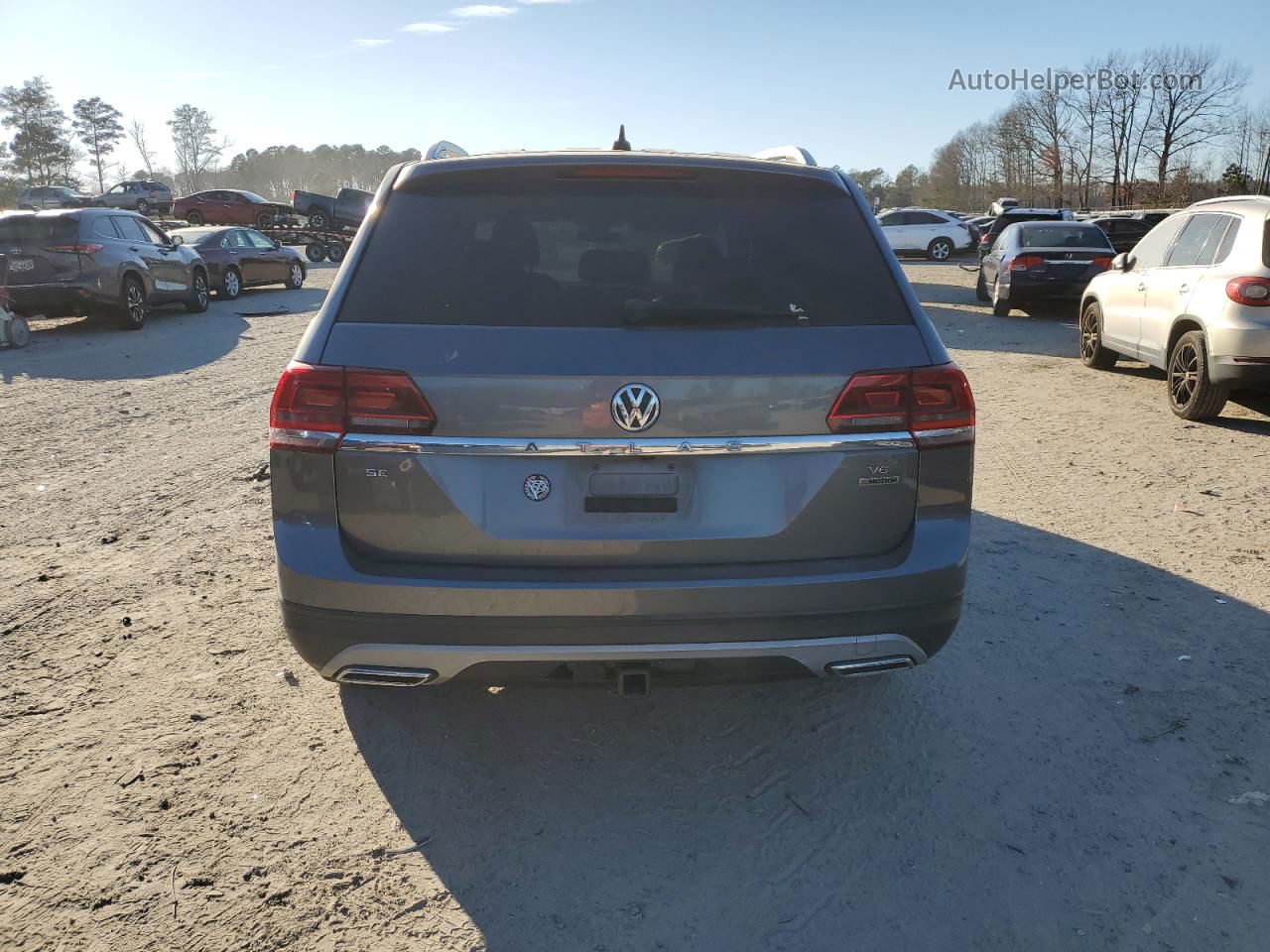 2018 Volkswagen Atlas Se Gray vin: 1V2LR2CAXJC539694