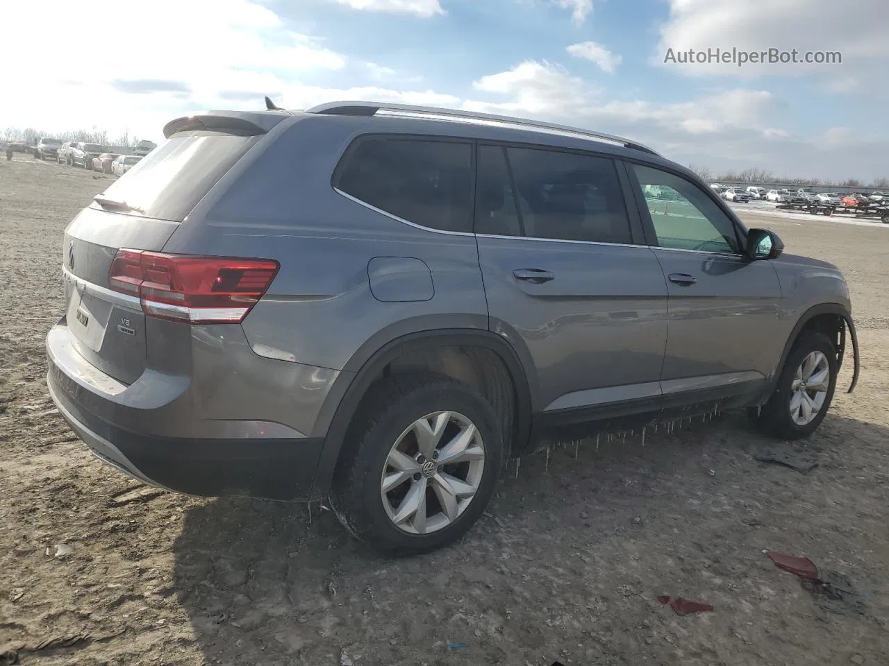 2018 Volkswagen Atlas Se Gray vin: 1V2LR2CAXJC546659