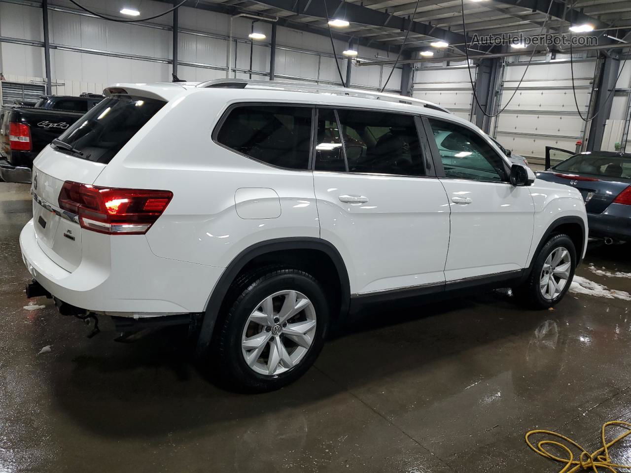 2018 Volkswagen Atlas Sel Белый vin: 1V2MR2CA2JC509187