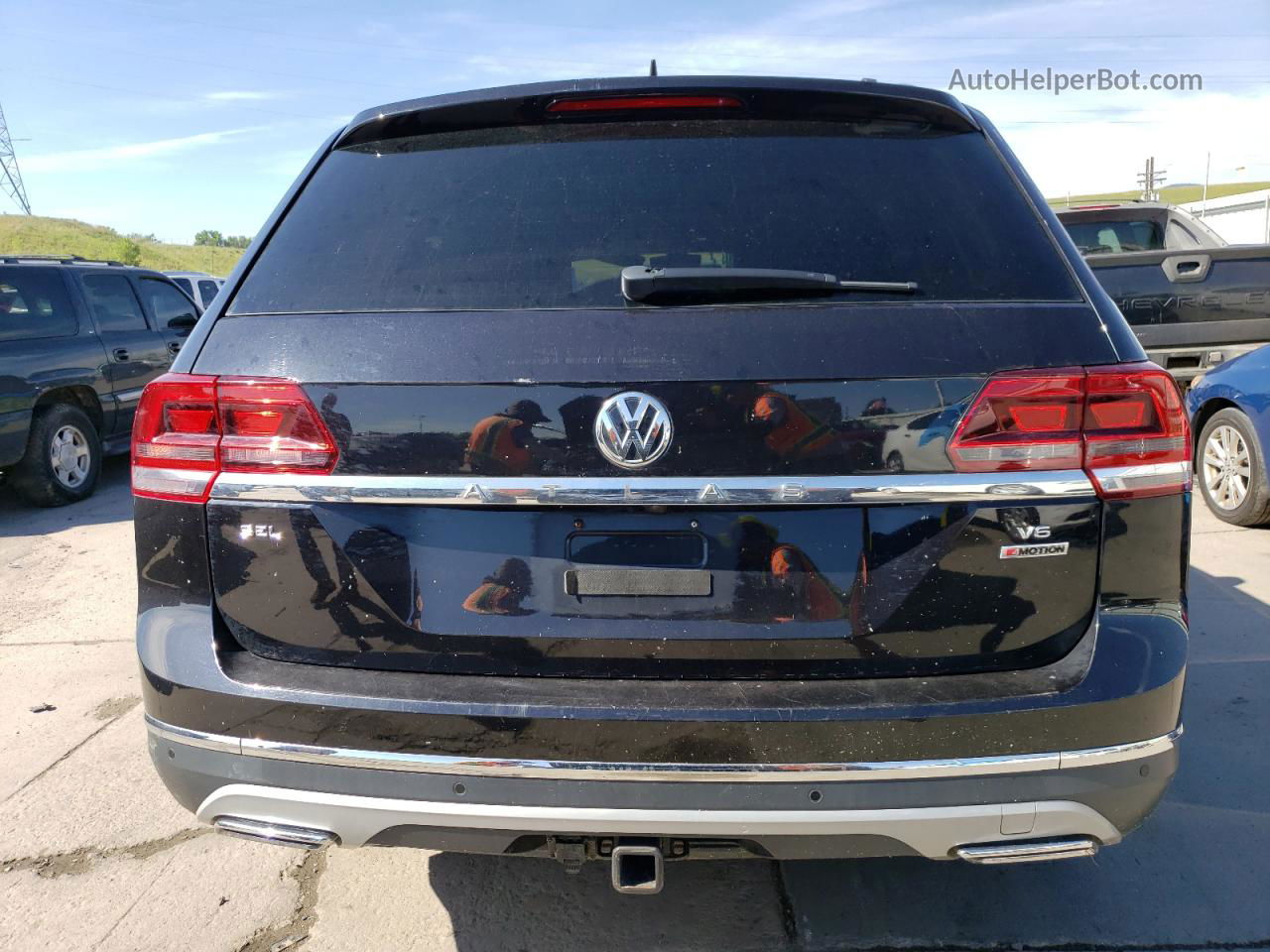 2018 Volkswagen Atlas Sel Черный vin: 1V2MR2CA5JC527408