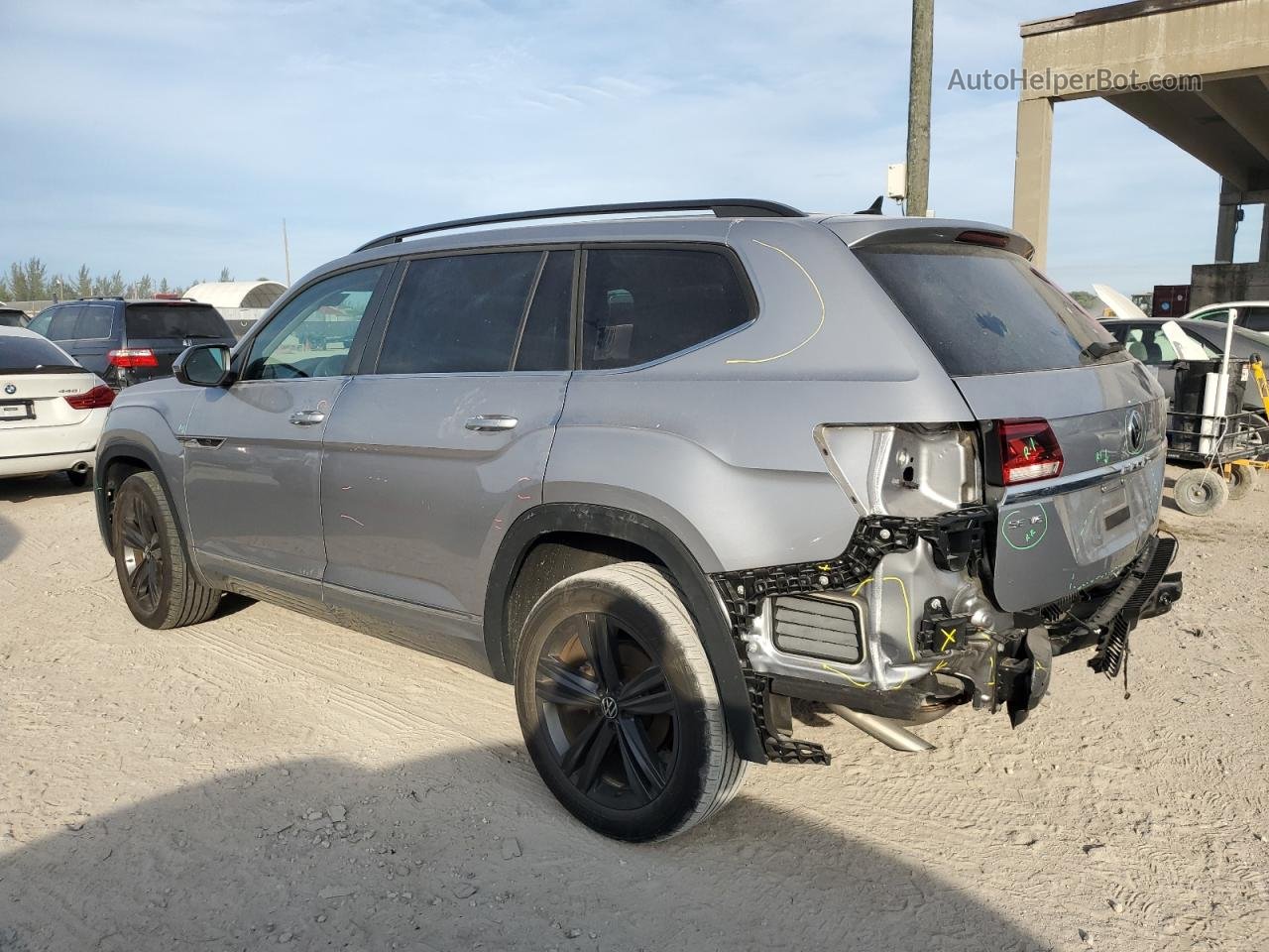 2021 Volkswagen Atlas Se Серебряный vin: 1V2MR2CA9MC572193