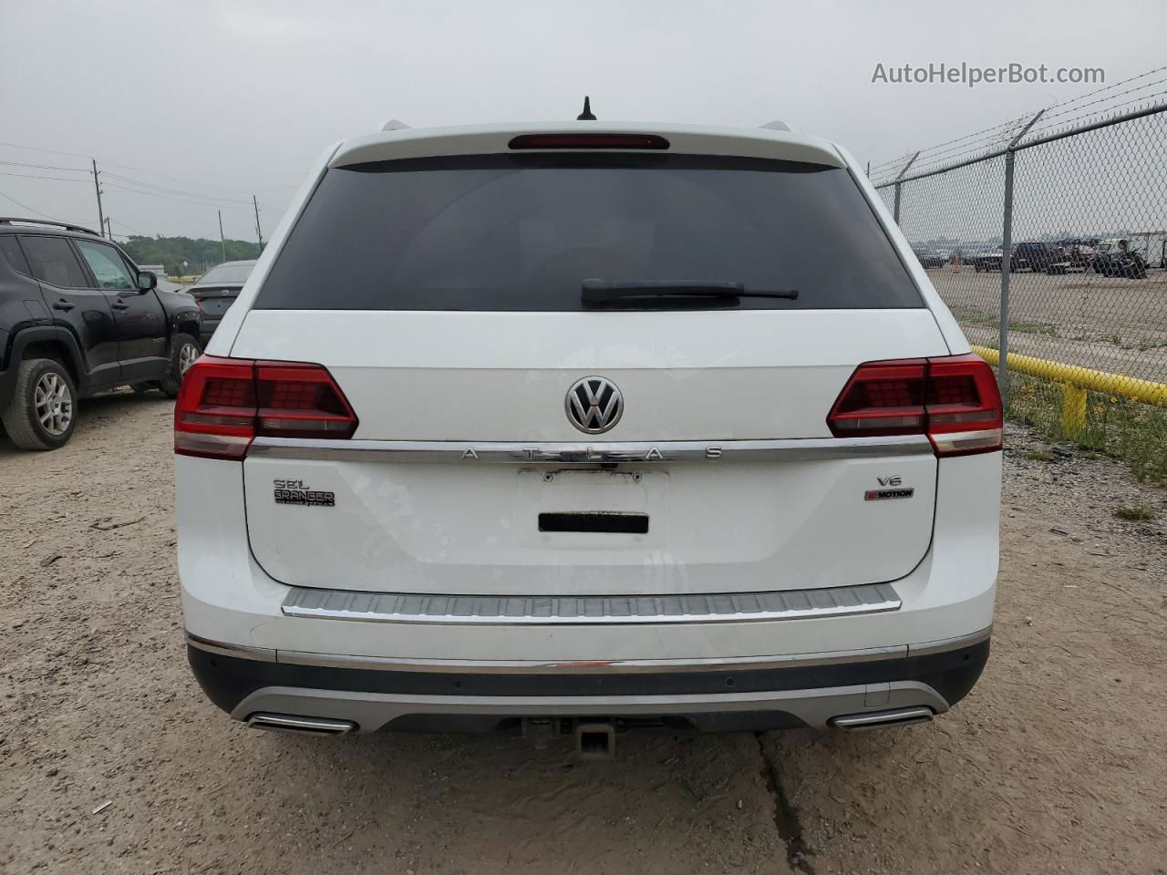 2018 Volkswagen Atlas Sel Premium White vin: 1V2NR2CA0JC568324