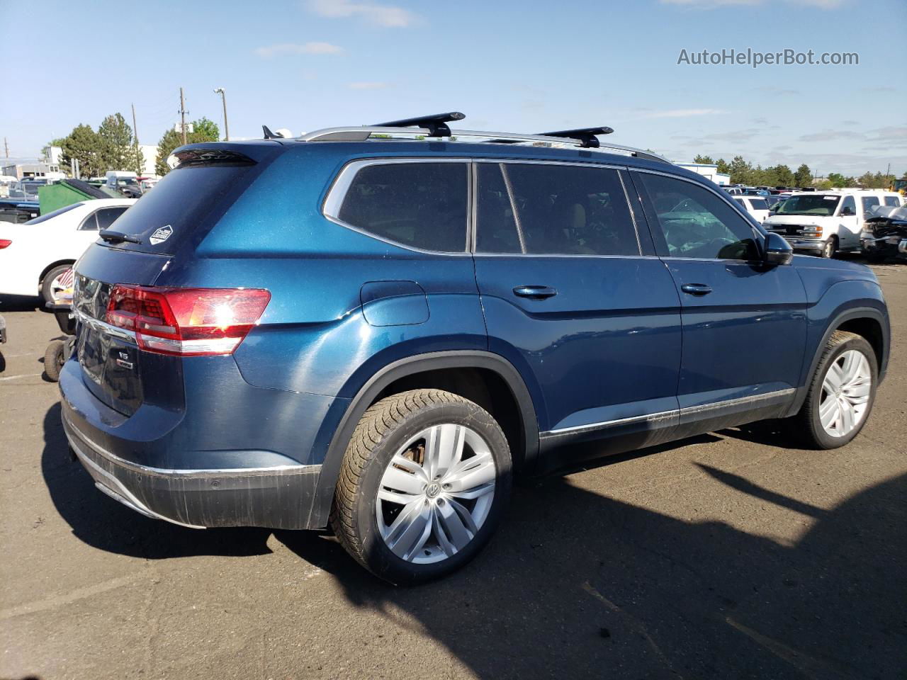 2018 Volkswagen Atlas Sel Premium Blue vin: 1V2NR2CA4JC560212