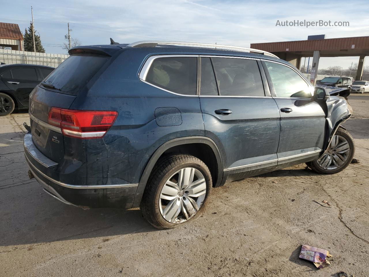 2018 Volkswagen Atlas Sel Premium Blue vin: 1V2NR2CA8JC593052