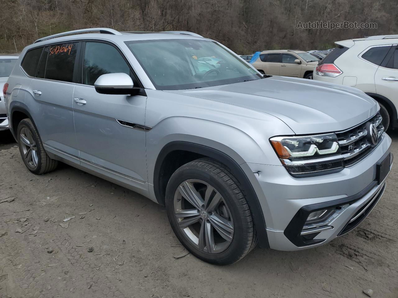 2018 Volkswagen Atlas Sel Silver vin: 1V2RR2CA7JC590595