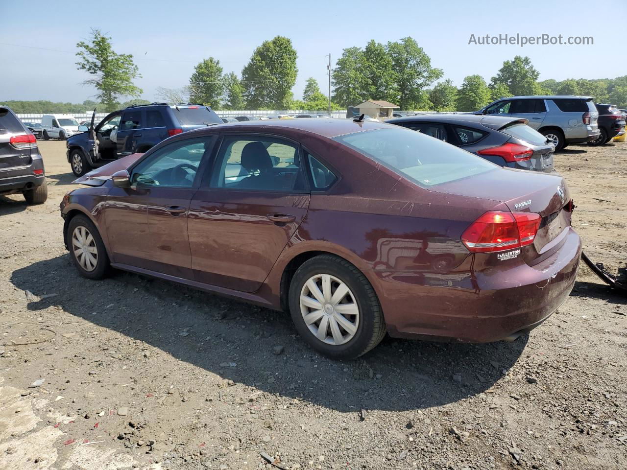 2012 Volkswagen Passat S Бордовый vin: 1VWAH7A30CC023552