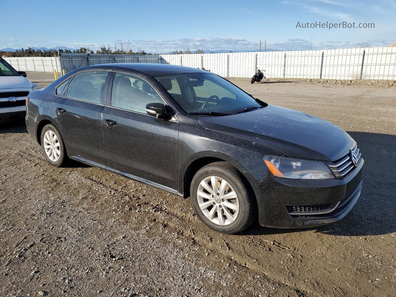 2013 Volkswagen Passat S Black vin: 1VWAH7A33DC019593