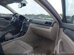 2012 Volkswagen Passat 2.5l S Серебряный vin: 1VWAH7A34CC108636