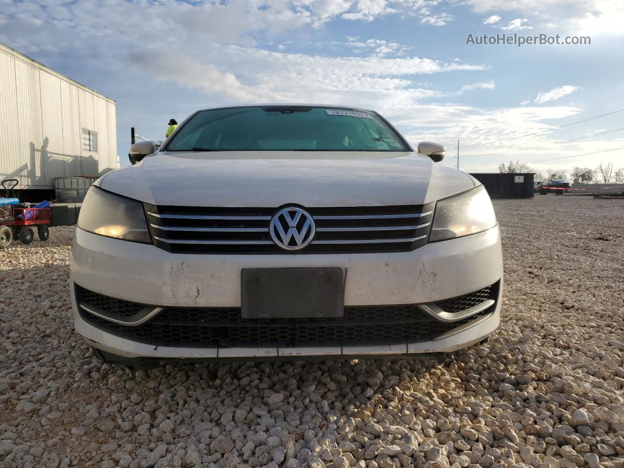 2014 Volkswagen Passat S White vin: 1VWAH7A34EC015053