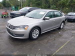 2013 Volkswagen Passat Wolfsburg Edition Silver vin: 1VWAH7A38DC151393