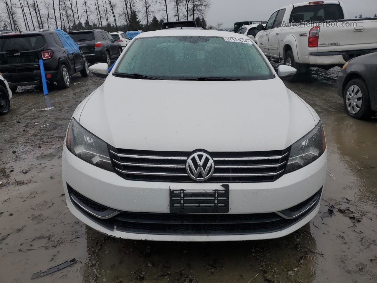 2012 Volkswagen Passat S White vin: 1VWAP7A30CC006267