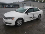 2012 Volkswagen Passat S Белый vin: 1VWAP7A30CC099050