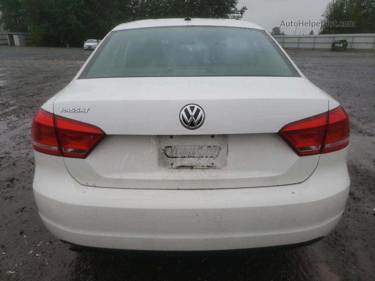 2012 Volkswagen Passat S Белый vin: 1VWAP7A30CC099050