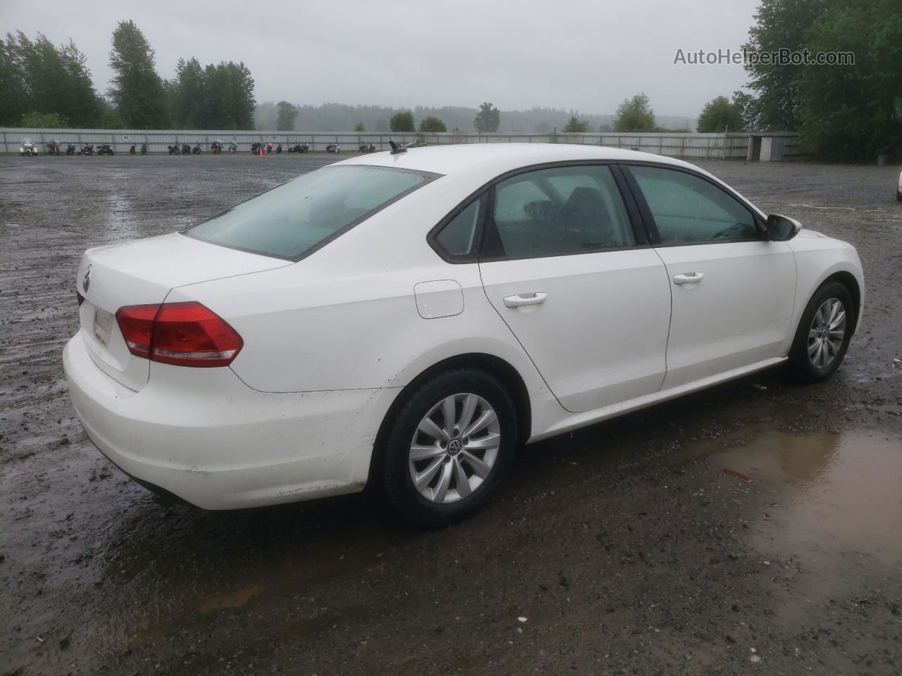 2012 Volkswagen Passat S White vin: 1VWAP7A30CC099050