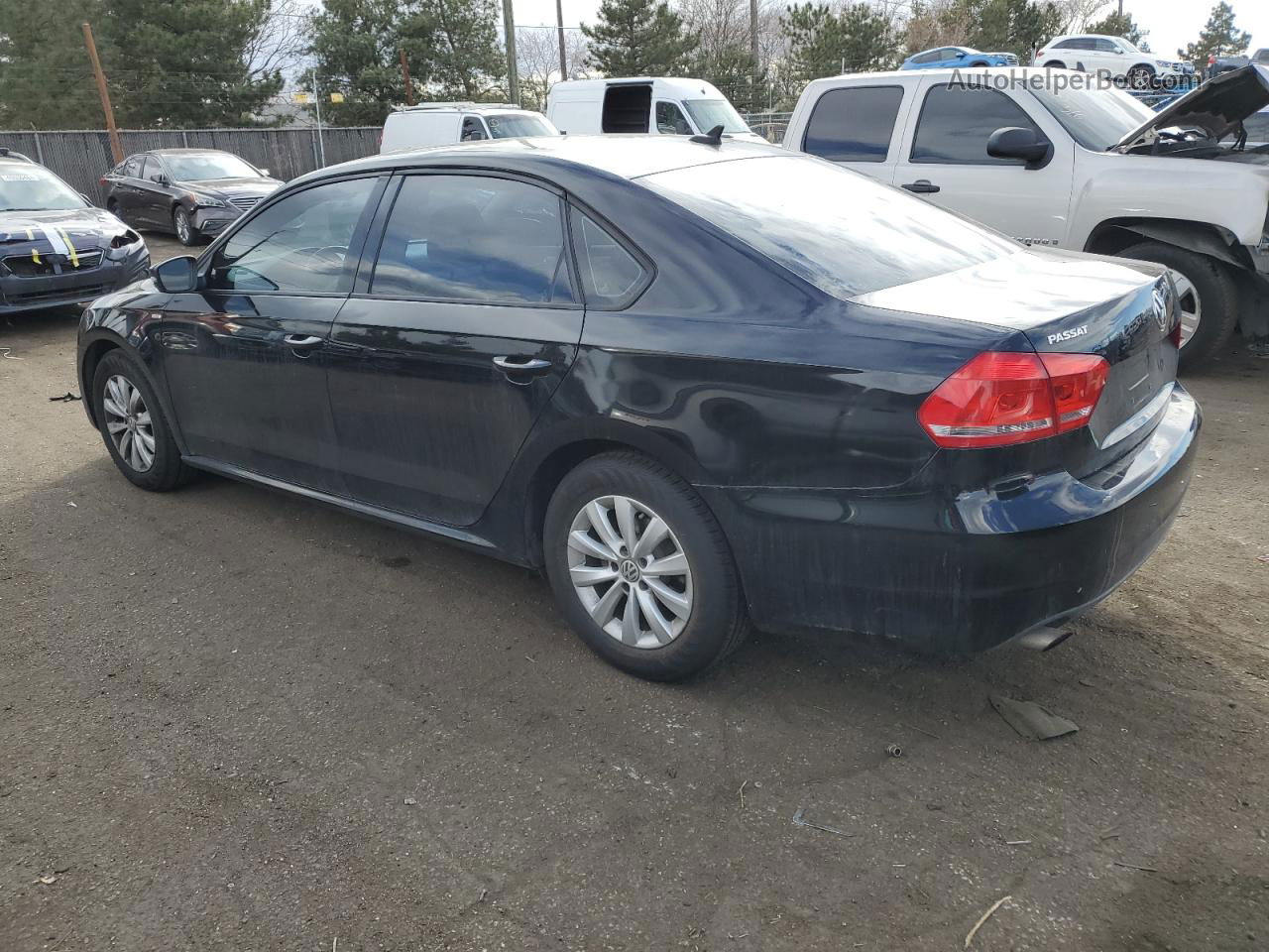 2014 Volkswagen Passat S Черный vin: 1VWAP7A30EC020401