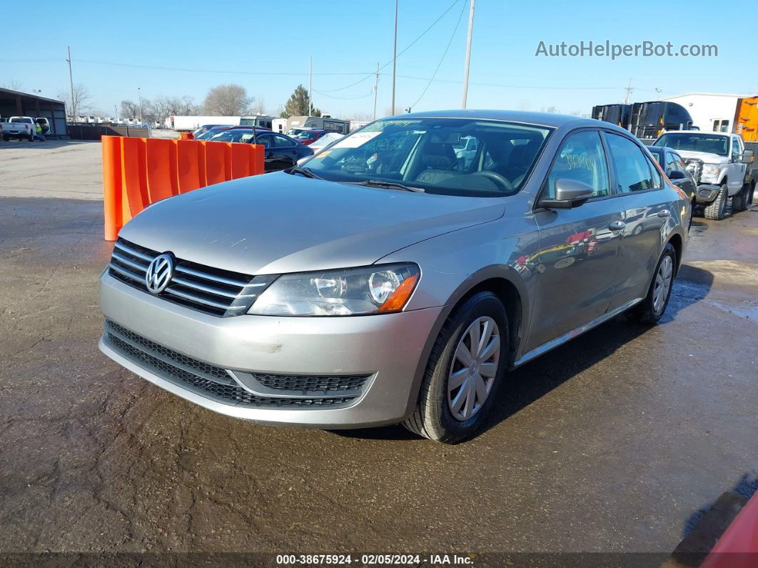 2012 Volkswagen Passat 2.5l S Silver vin: 1VWAP7A31CC019772