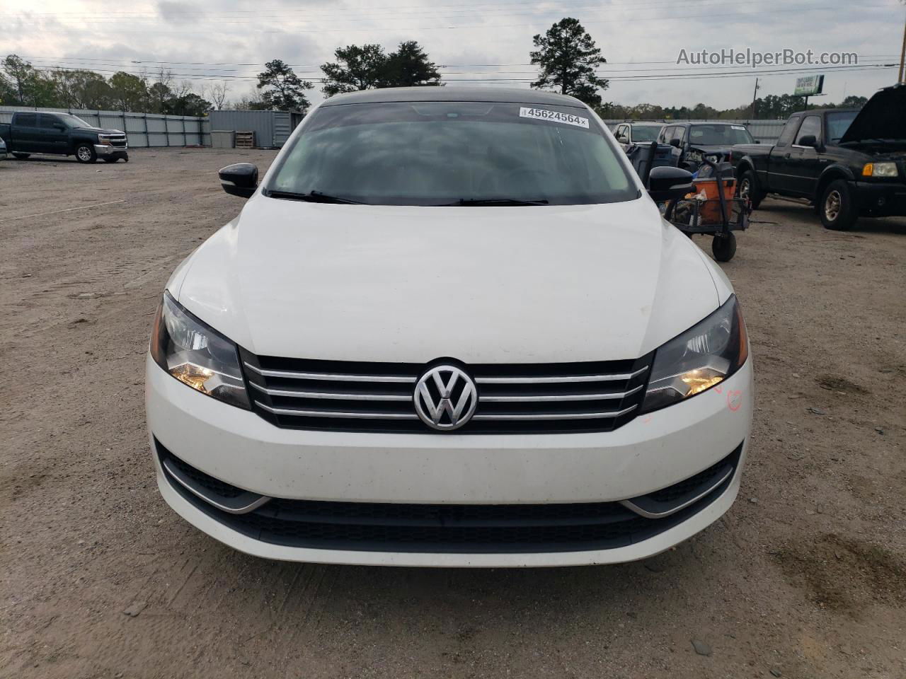 2013 Volkswagen Passat S White vin: 1VWAP7A32DC138576