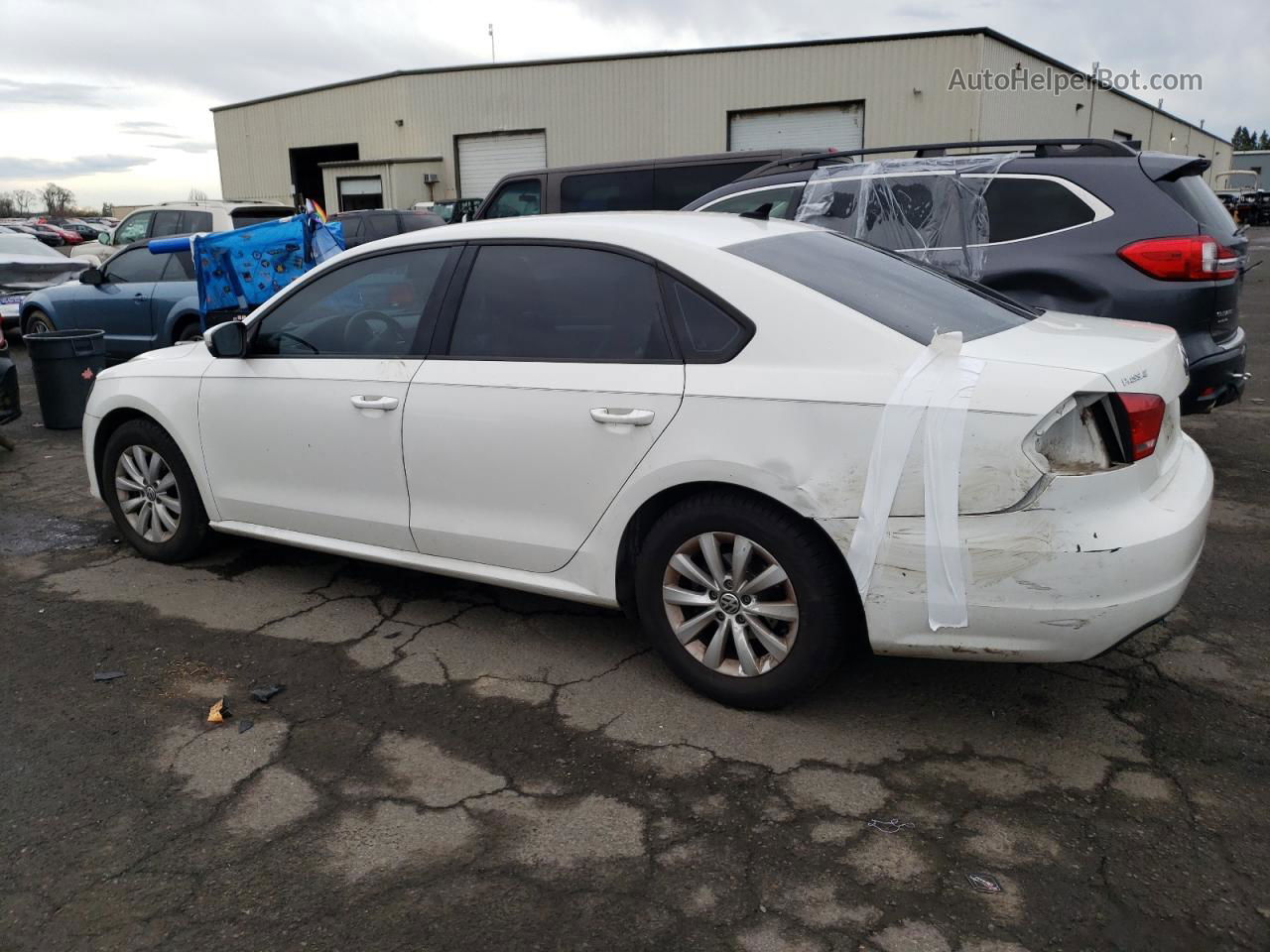 2014 Volkswagen Passat S White vin: 1VWAP7A32EC009786