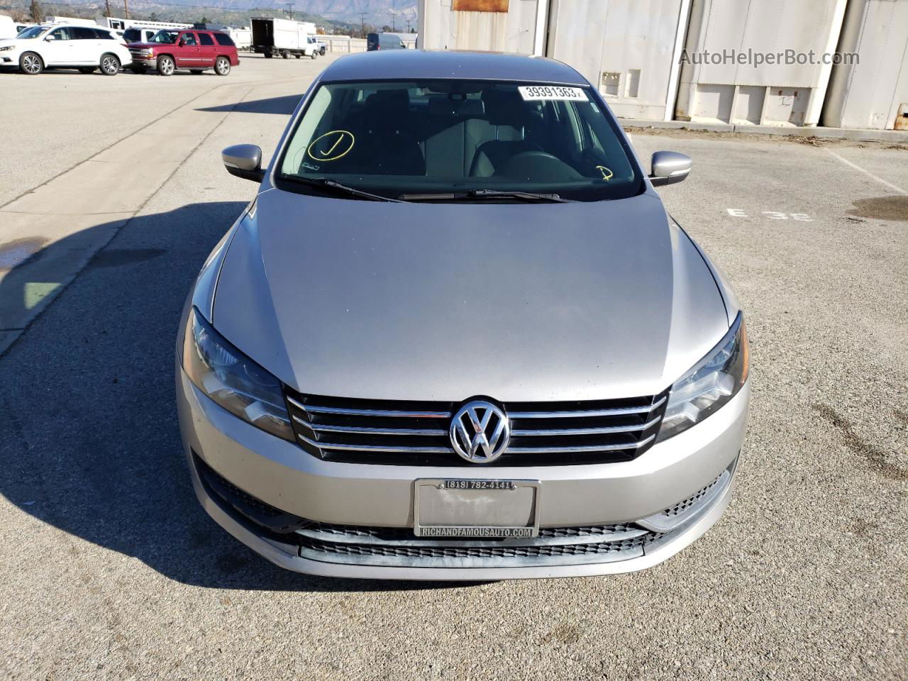 2013 Volkswagen Passat S Серебряный vin: 1VWAP7A33DC048496