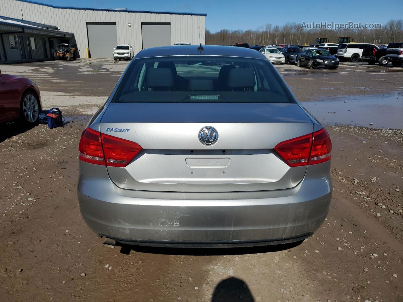 2013 Volkswagen Passat S Silver vin: 1VWAP7A33DC131572