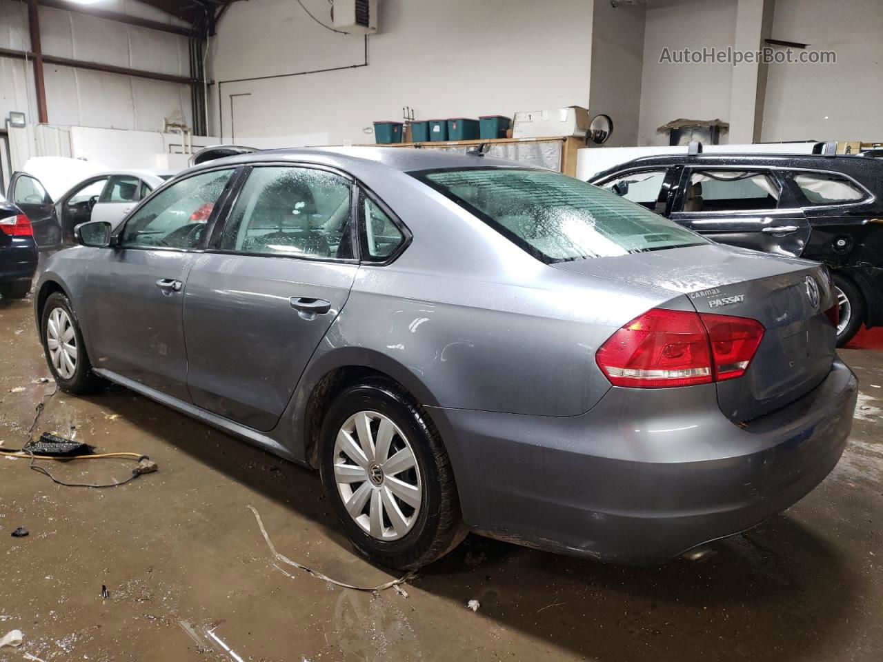 2013 Volkswagen Passat S Silver vin: 1VWAP7A33DC135086