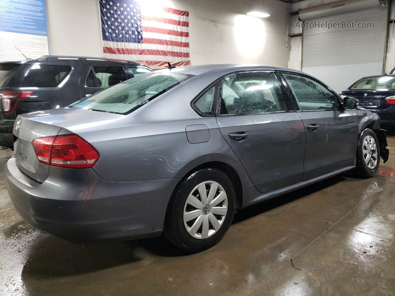 2013 Volkswagen Passat S Silver vin: 1VWAP7A33DC135086