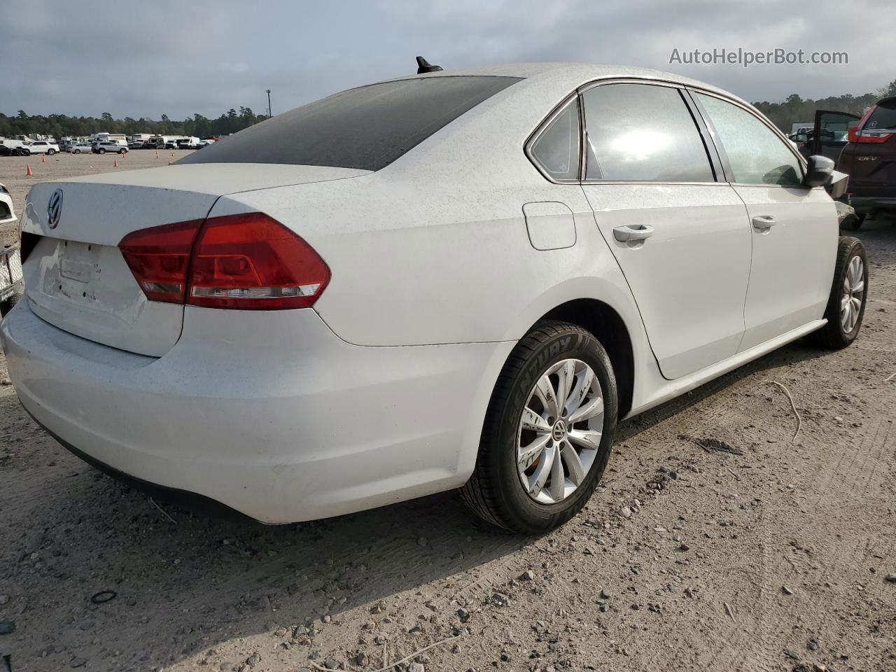 2014 Volkswagen Passat S White vin: 1VWAP7A33EC017881