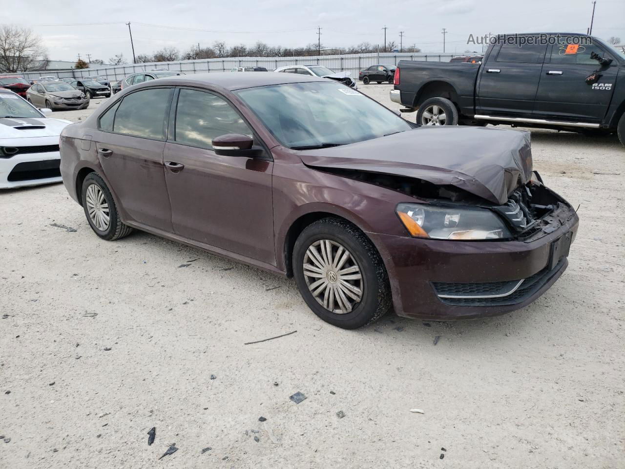 2014 Volkswagen Passat S Угольный vin: 1VWAP7A33EC020215