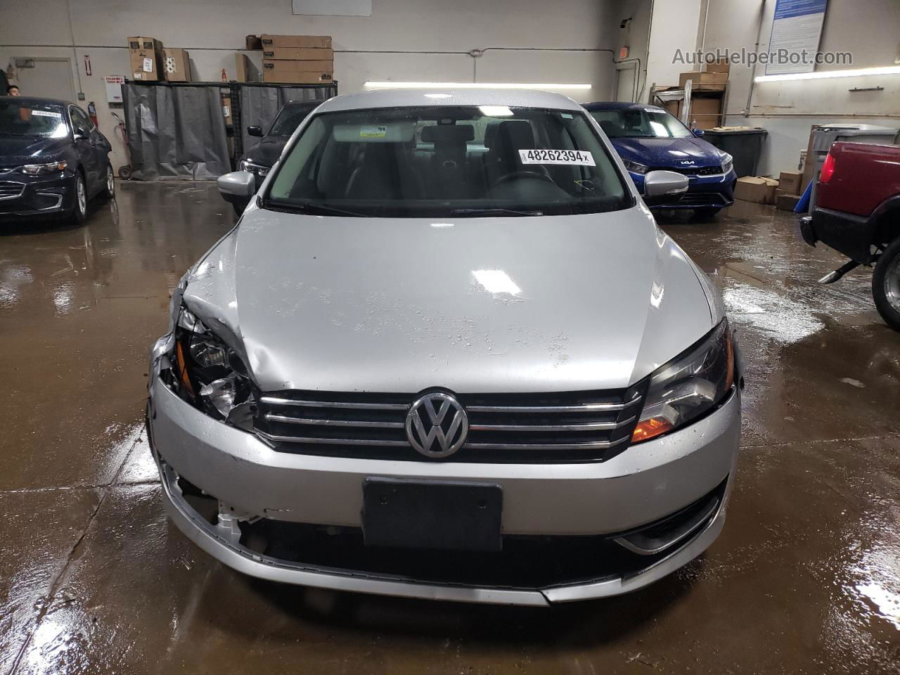 2014 Volkswagen Passat S Серебряный vin: 1VWAP7A34EC019087