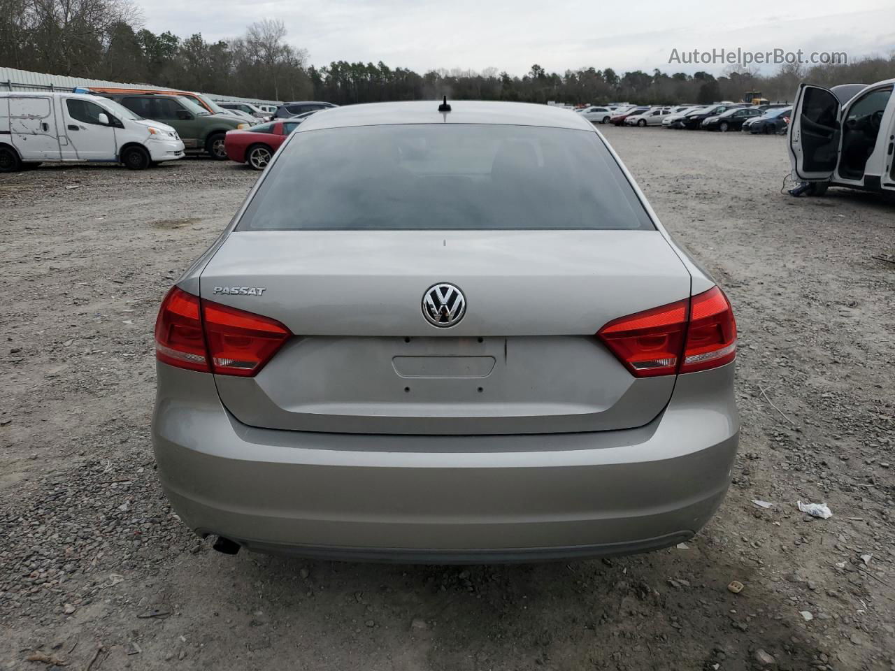 2012 Volkswagen Passat S Silver vin: 1VWAP7A36CC021257