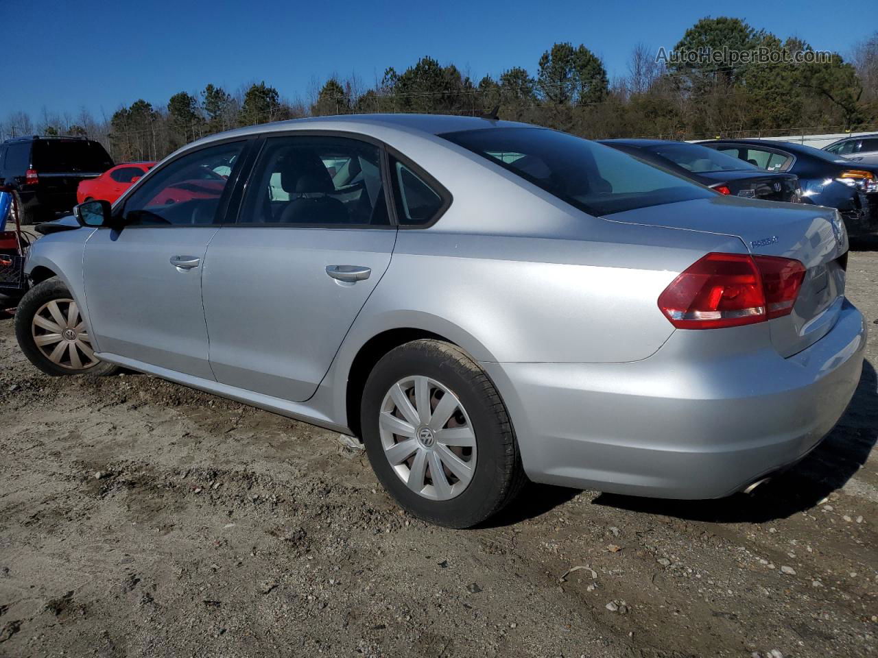 2013 Volkswagen Passat S Серебряный vin: 1VWAP7A36DC059234