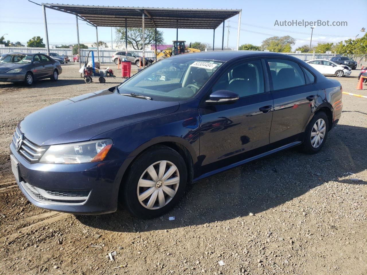 2012 Volkswagen Passat S Синий vin: 1VWAP7A37CC017945