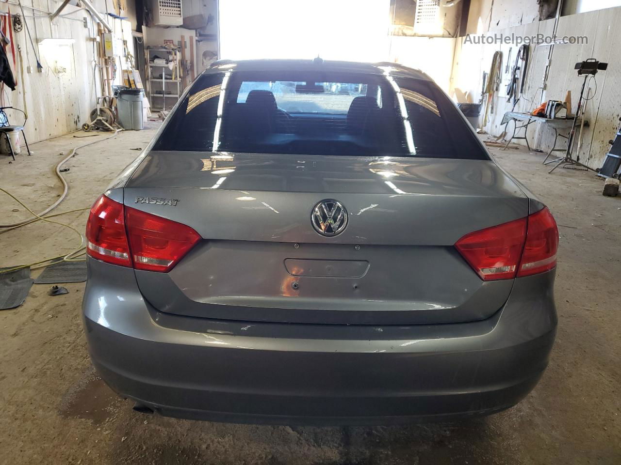 2012 Volkswagen Passat S Серый vin: 1VWAP7A38CC020823