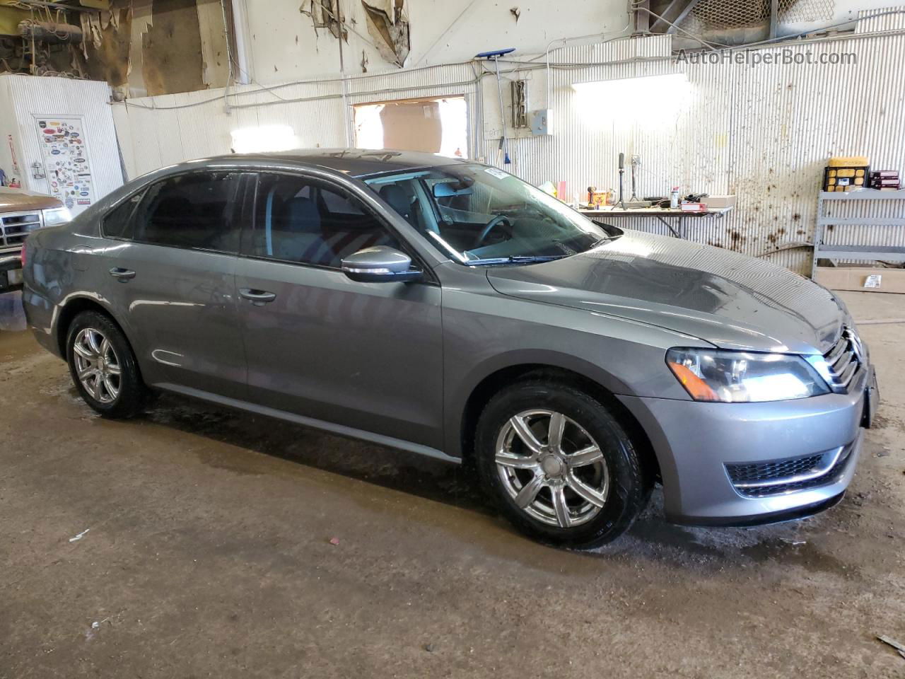 2012 Volkswagen Passat S Серый vin: 1VWAP7A38CC020823