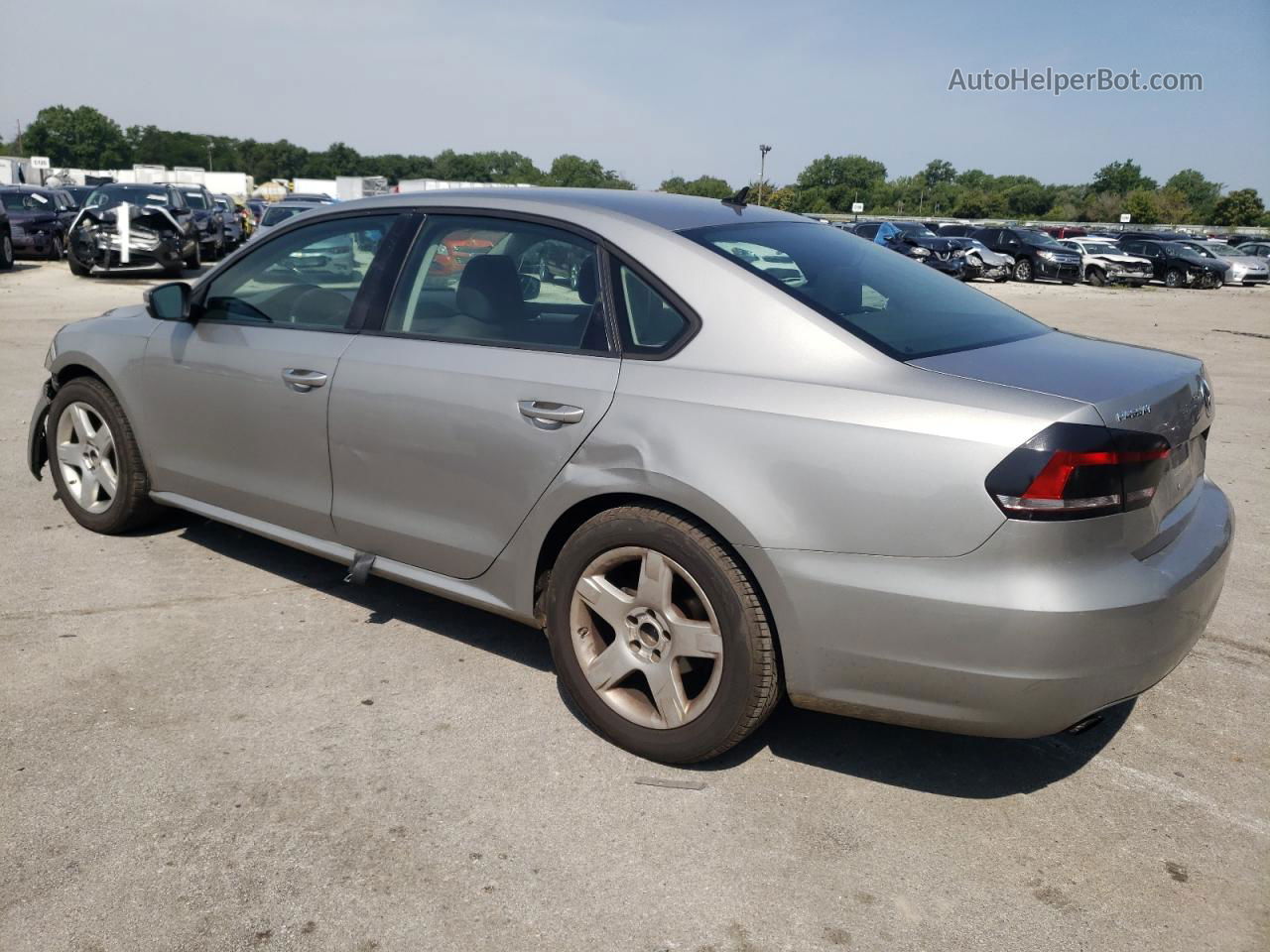 2013 Volkswagen Passat S Silver vin: 1VWAP7A38DC151316