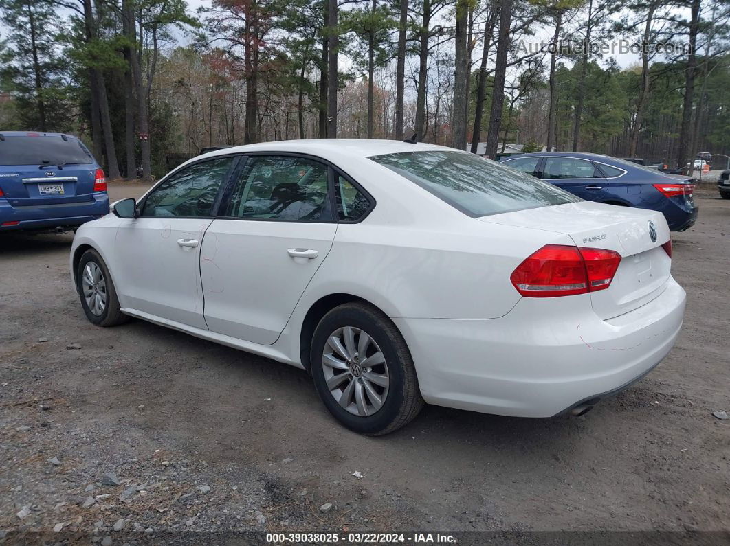 2012 Volkswagen Passat 2.5l S White vin: 1VWAP7A39CC054091