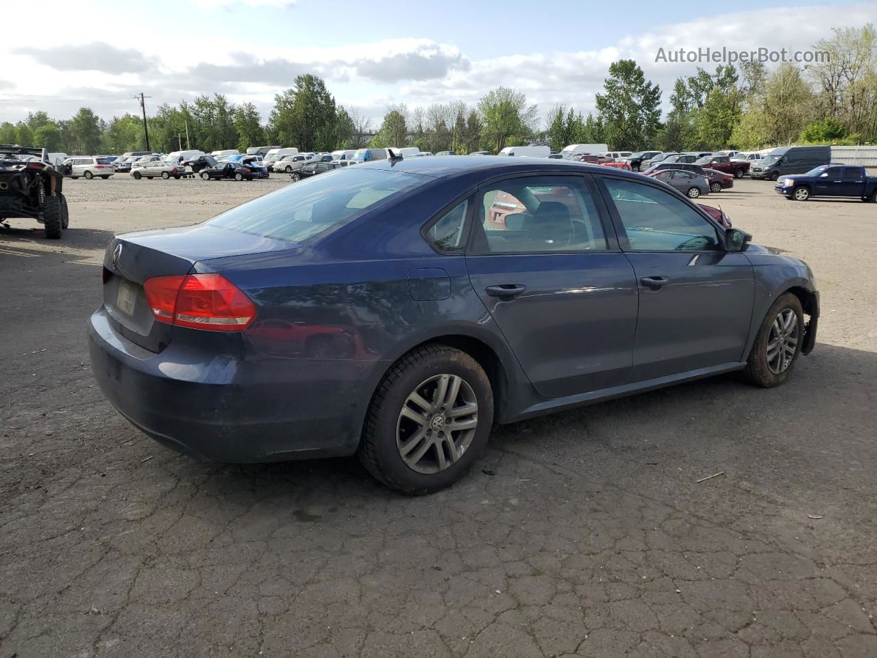 2013 Volkswagen Passat S Blue vin: 1VWAP7A39DC035171