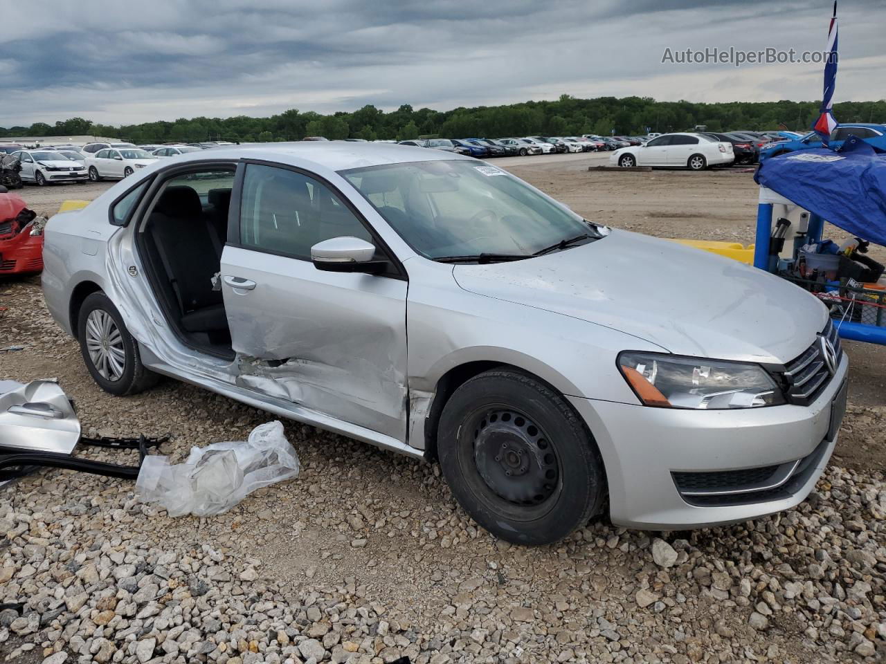 2014 Volkswagen Passat S Silver vin: 1VWAP7A39EC022275