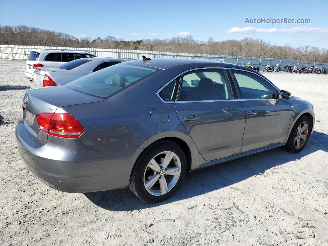 2014 Volkswagen Passat S Серый vin: 1VWAS7A30EC038203