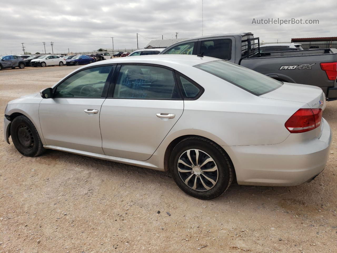 2014 Volkswagen Passat S Silver vin: 1VWAS7A30EC082900