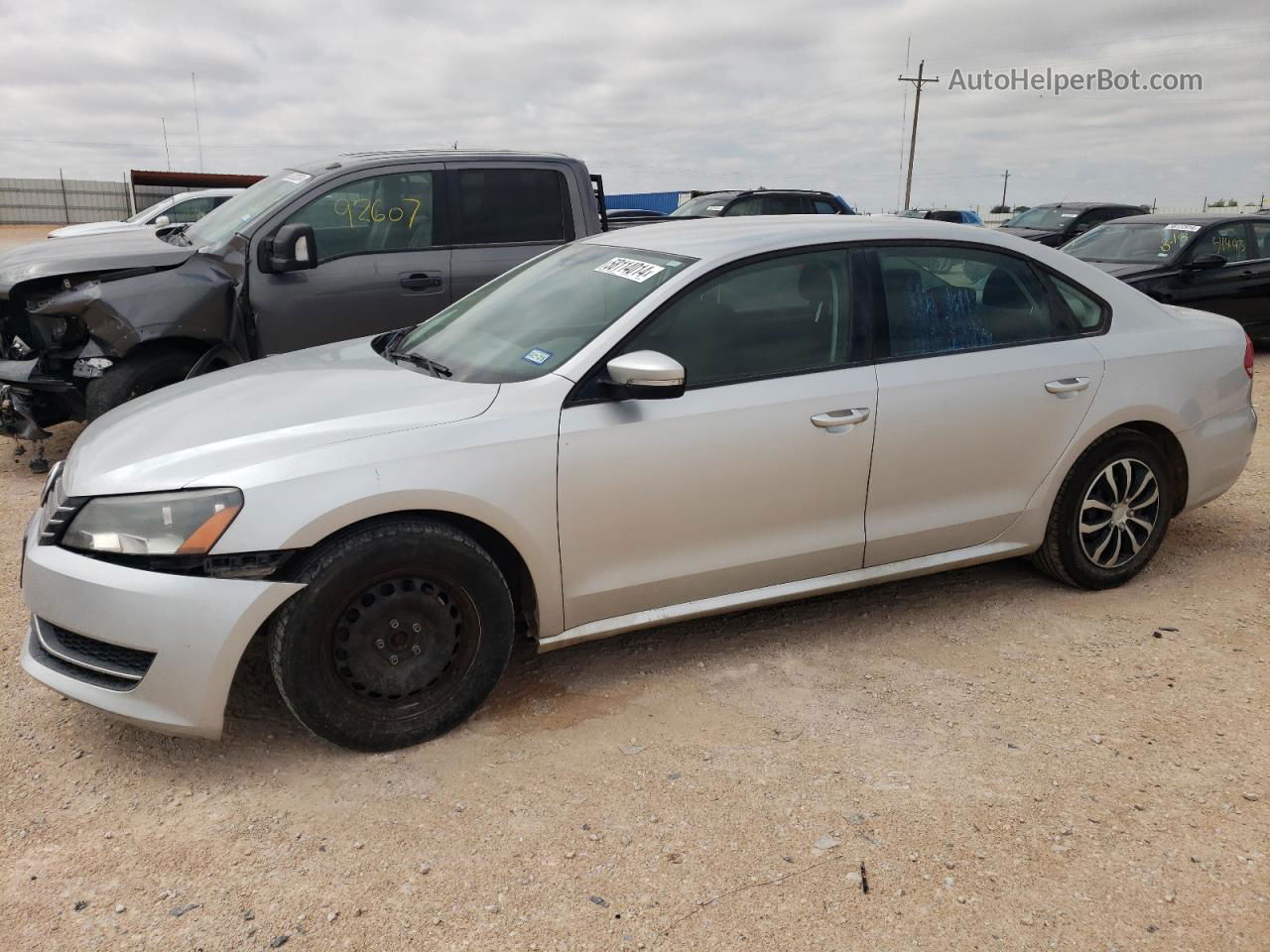 2014 Volkswagen Passat S Silver vin: 1VWAS7A30EC082900