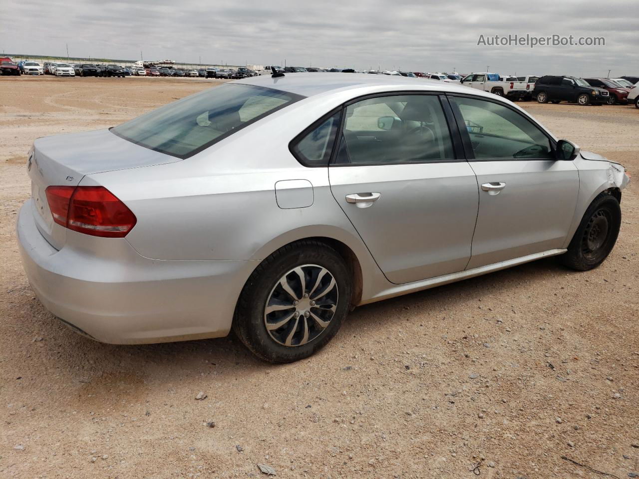 2014 Volkswagen Passat S Silver vin: 1VWAS7A30EC082900