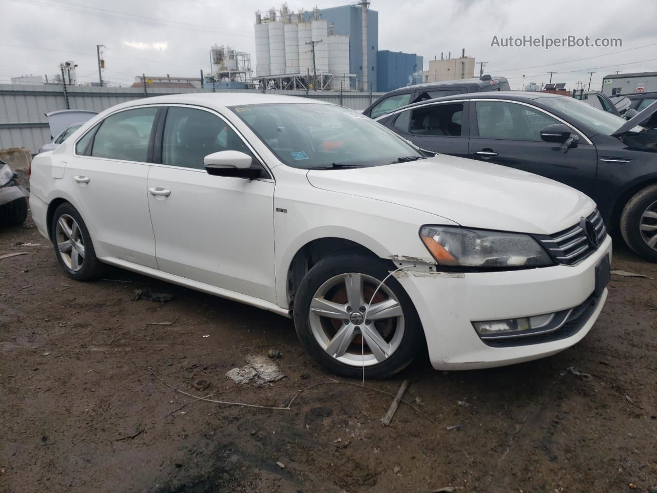 2015 Volkswagen Passat S Белый vin: 1VWAS7A30FC111569