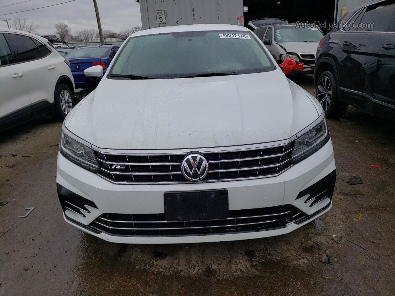 2016 Volkswagen Passat S Белый vin: 1VWAS7A30GC039032