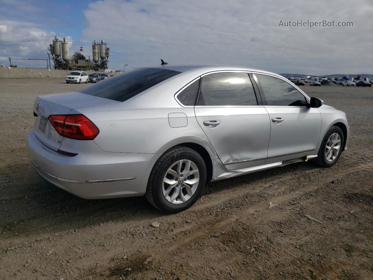 2016 Volkswagen Passat S Silver vin: 1VWAS7A31GC043221